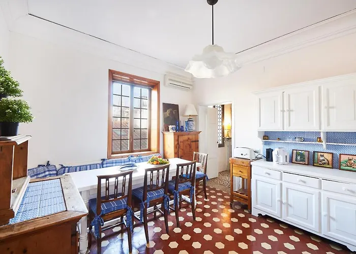 Ca\' Fenice, Charming Apartment In San Marco, Sleep 7