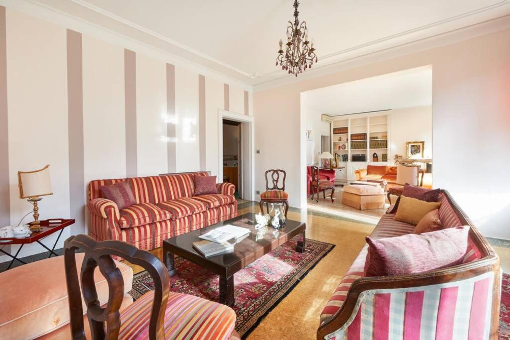 Apartamento Ca' Fenice, Charming In San Marco, Sleep 7